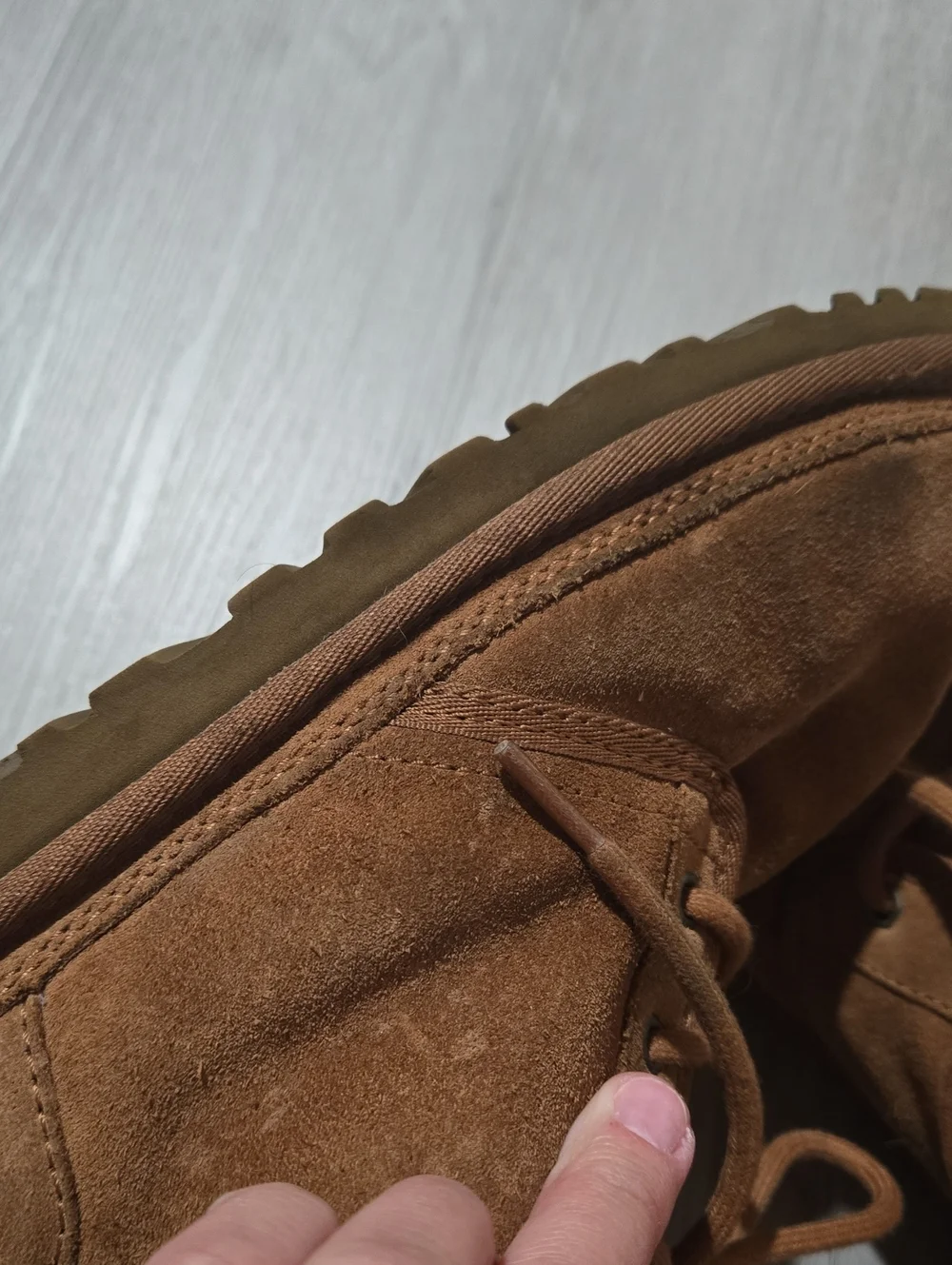UGG Nuemel Chukka Chestnut Color Boots, Men's SIZE 8/Women's SIZE 9